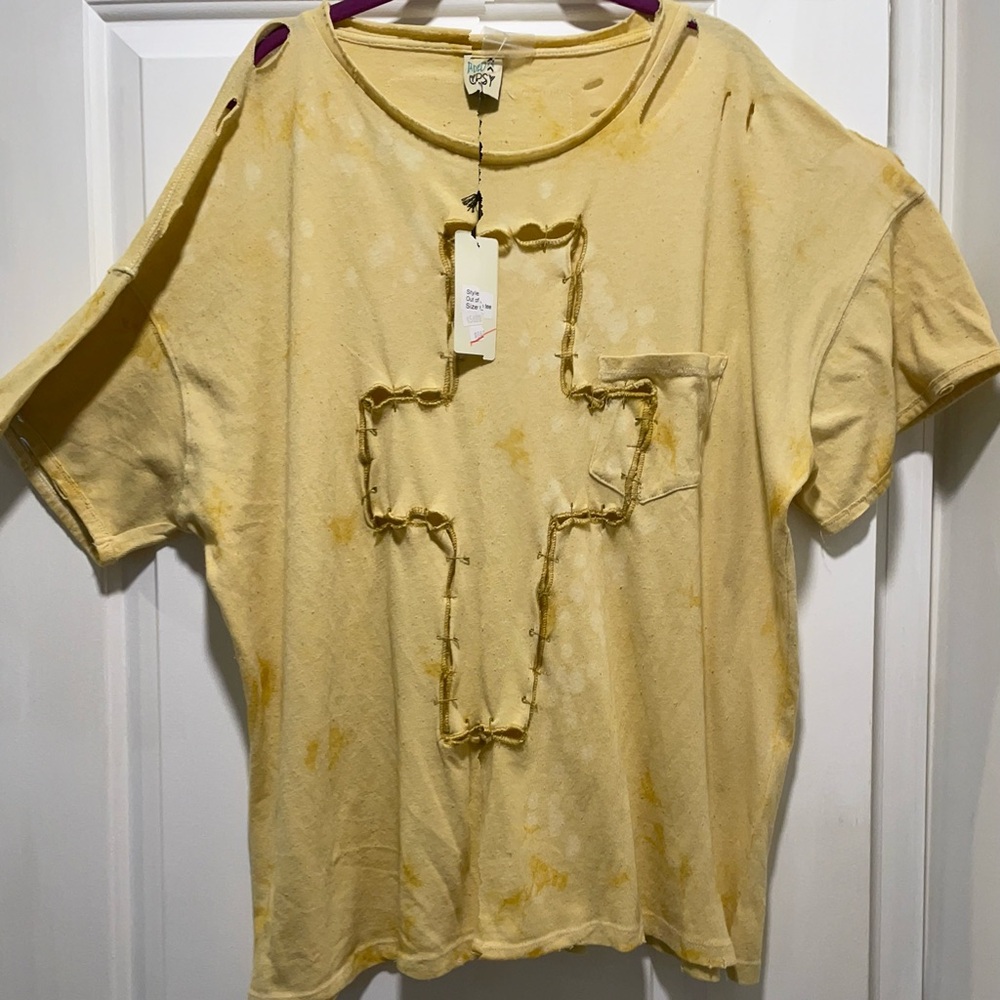 Faded Gypsy knit top. Size L/XL yellow